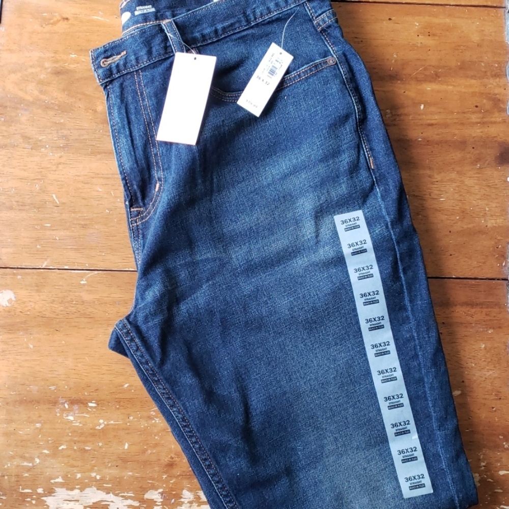 NWT Old Navy Straight Jeans 36x32